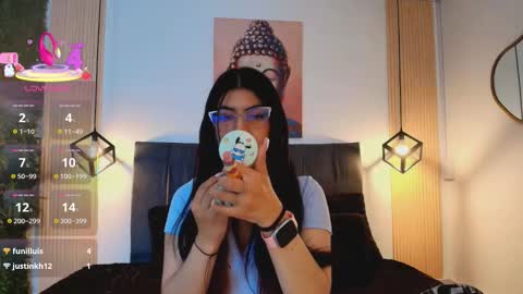 cassie_bloom online show from December 3, 2025, 9:13 pm