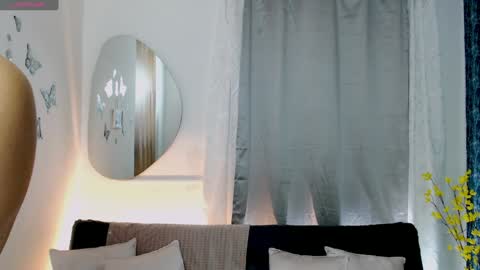 Susana independent model online show from February 1, 2025, 11:10 am