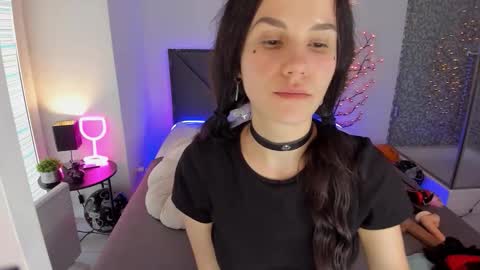 Snapshot of cassieevanss chatting on November 15, 2025, 6:55 am Cassie online show from November 15, 2025, 6:55 am