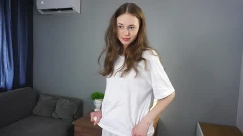 Snapshot of cassiehorridge chatting on June 20, 2026, 5:54 am Alice online show from June 20, 2026, 5:54 am