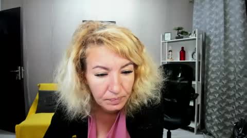 CassieJonas online show from June 16, 2026, 2:58 am