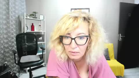 CassieJonas online show from July 7, 2026, 2:47 am