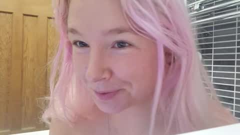 Snapshot of cassieluna chatting on January 19, 2026, 6:17 am Cassie online show from January 19, 2026, 6:17 am