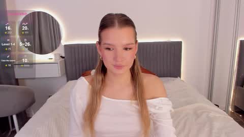 Angel 3 online show from September 16, 2025, 6:03 am