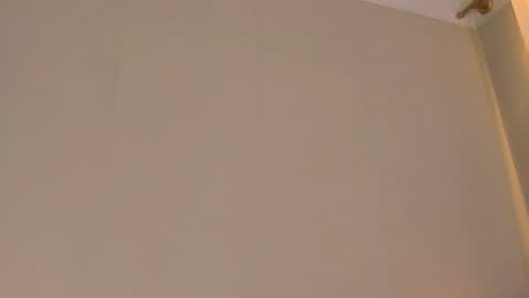  cassandra  online show from September 16, 2025, 6:09 pm