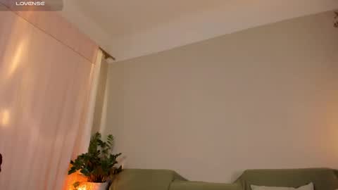  cassandra  online show from March 2, 2026, 11:22 pm