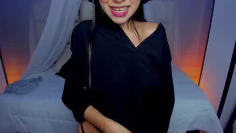 Snapshot of cat_kitty18 chatting on March 6, 2026, 6:59 pm Lorena Saenz online show from March 6, 2026, 6:59 pm