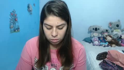 Snapshot of cata_09 chatting on February 5, 2025, 3:52 pm cata online show from February 5, 2025, 3:52 pm