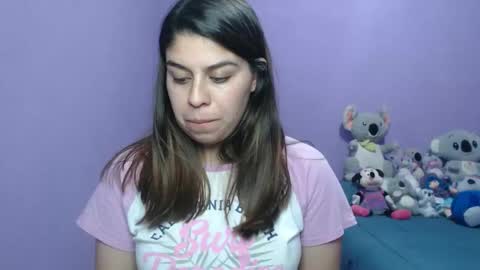 Snapshot of cata_09 chatting on December 17, 2025, 1:33 am cata online show from December 17, 2025, 1:33 am