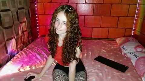 Snapshot of cata_snow chatting on October 23, 2025, 11:14 pm Cata Snow online show from October 23, 2025, 11:14 pm