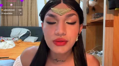 catalyna fitness  online show from March 19, 2026, 2:48 am