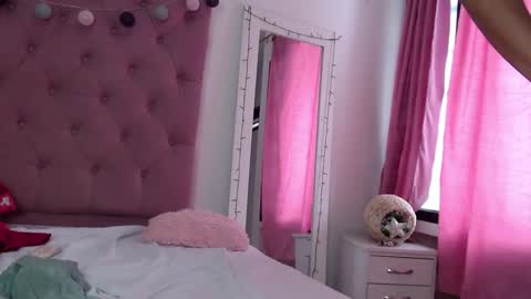 Snapshot of catalaia_stomm chatting on January 7, 2025, 5:42 pm catalaia_stomm online show from January 7, 2025, 5:42 pm