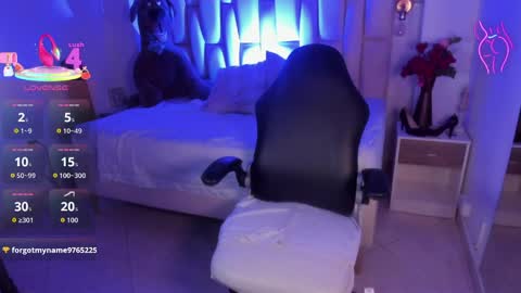 Snapshot of catalehia_moonlightt chatting on June 3, 2026, 2:33 pm Catalehia online show from June 3, 2026, 2:33 pm