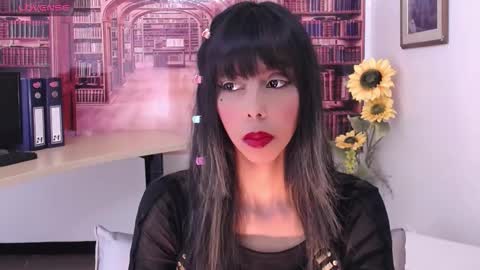 Queen Catalella online show from September 23, 2025, 3:09 am