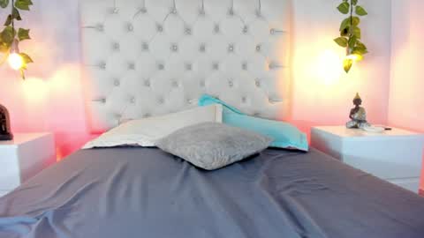 catalella_rouse online show from June 19, 2026, 8:12 pm