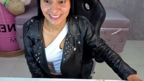 cataleya23_a online show from May 3, 2026, 7:58 am