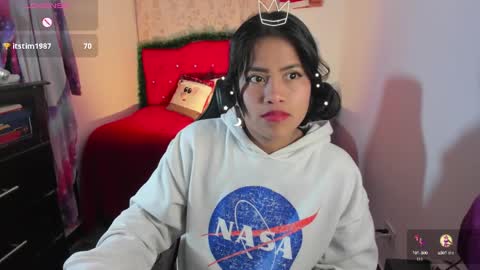 Flor....... online show from December 13, 2024, 4:43 am