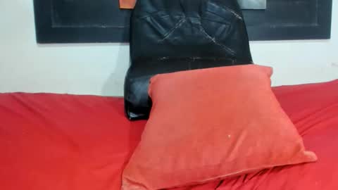 Snapshot of cataleyabigdickk chatting on November 7, 2025, 2:11 am cataleyabigdickk online show from November 7, 2025, 2:11 am