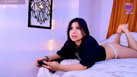 Snapshot of cataliina_santhana chatting on June 30, 2026, 1:17 am Catalina online show from June 30, 2026, 1:17 am