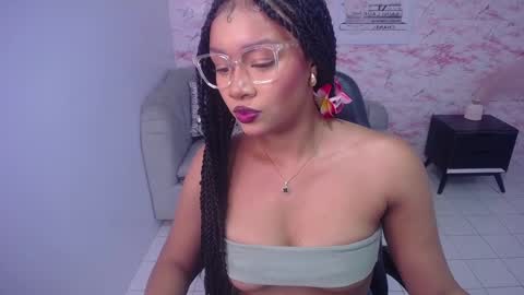 catalina25_t online show from February 18, 2025, 10:38 am