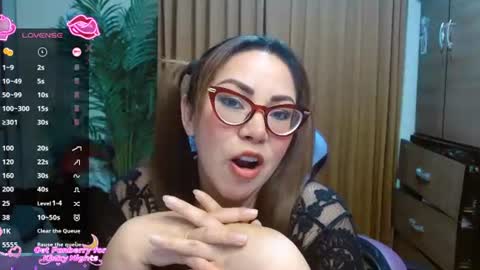 catalina3772516 online show from December 2, 2025, 9:32 pm