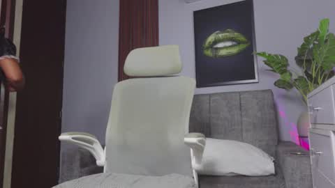catalina_goddess online show from June 20, 2026, 3:53 am