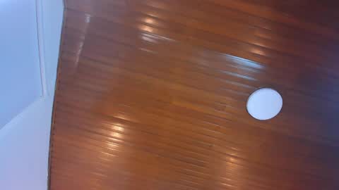 catalina_osorio online show from May 11, 2026, 4:04 pm