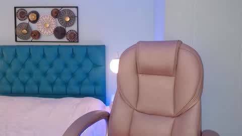 Catalina online show from January 12, 2026, 3:23 am