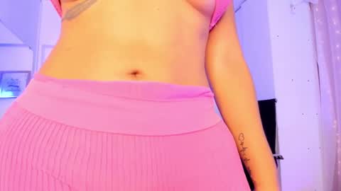 Snapshot of catalinamuss_ chatting on February 21, 2025, 2:27 pm Catalina online show from February 21, 2025, 2:27 pm