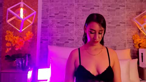 Snapshot of catalinnathompson chatting on November 6, 2025, 12:06 pm CatalinnaThompson online show from November 6, 2025, 12:06 pm