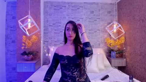 Snapshot of catalinnathompson chatting on November 14, 2025, 12:15 pm CatalinnaThompson online show from November 14, 2025, 12:15 pm