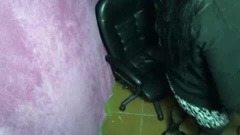 catbombon online show from March 18, 2026, 6:05 am