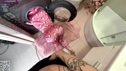 Snapshot of catchustoday chatting on November 1, 2025, 10:56 pm Stacy and Bob online show from November 1, 2025, 10:56 pm