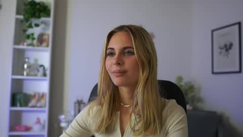 Snapshot of catecrago_ chatting on February 11, 2025, 2:02 pm catecrago online show from February 11, 2025, 2:02 pm