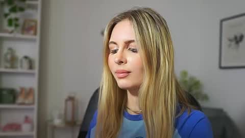 Snapshot of catecrago_ chatting on March 6, 2025, 5:33 pm catecrago online show from March 6, 2025, 5:33 pm