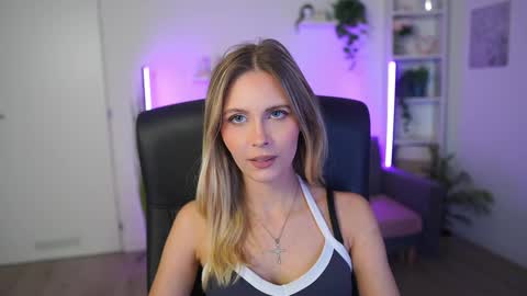 catecrago  online show from February 15, 2026, 2:36 pm