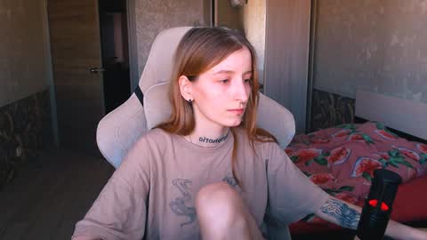 Snapshot of cath_dysphoria_ chatting on December 18, 2024, 9:47 am CATH online show from December 18, 2024, 9:47 am