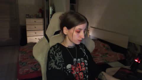 Snapshot of cath_dysphoria_ chatting on October 25, 2025, 4:35 pm CATH online show from October 25, 2025, 4:35 pm
