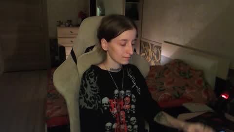 Snapshot of cath_dysphoria_ chatting on November 27, 2025, 7:49 pm CATH online show from November 27, 2025, 7:49 pm