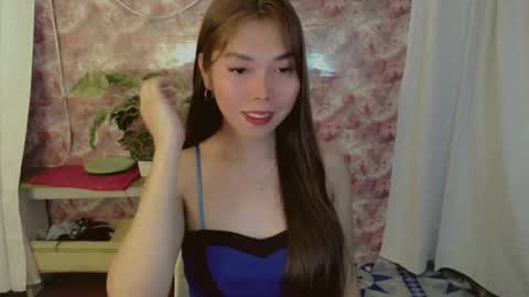 catherine_365 online show from June 25, 2026, 5:12 am