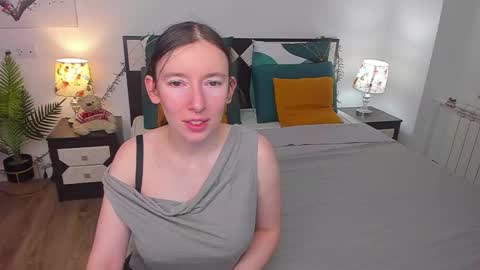 Catrin online show from March 4, 2025, 2:38 am