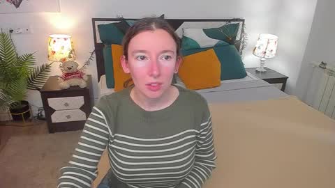 Catrin online show from September 11, 2025, 6:35 am