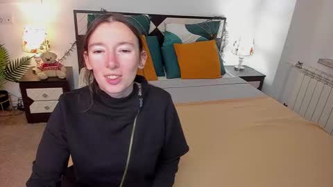 Catrin online show from September 30, 2025, 1:21 am