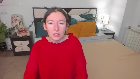 Catrin online show from October 13, 2025, 6:24 am