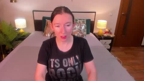 Catrin online show from July 4, 2026, 2:29 am