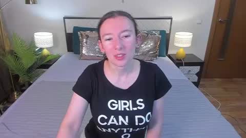Catrin online show from July 14, 2026, 3:22 am