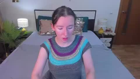 Catrin online show from July 28, 2026, 2:40 am