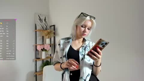 Mia online show from July 1, 2026, 11:01 am