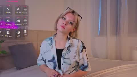 Mia online show from August 3, 2026, 11:05 am