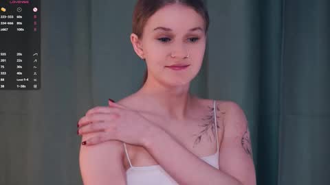 Aria and Kira online show from February 19, 2026, 7:15 am